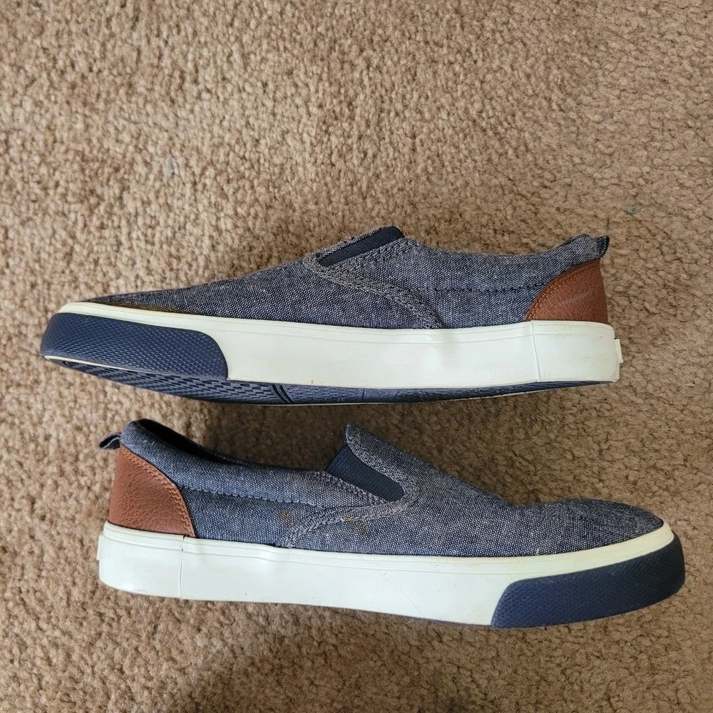 Old Navy Size 5 Linen Slip On Sneakers Boys Indigo Denim‎ Faux Leather Heel